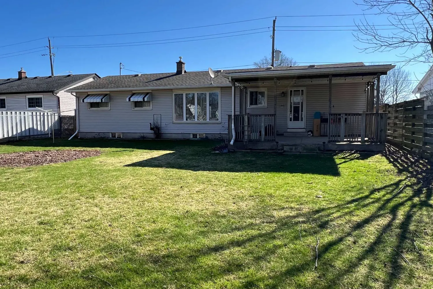 Additional image 3 of 4577 Drummond Road