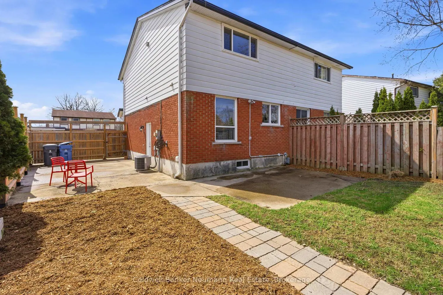 28 Chartwell Crescent photo 3