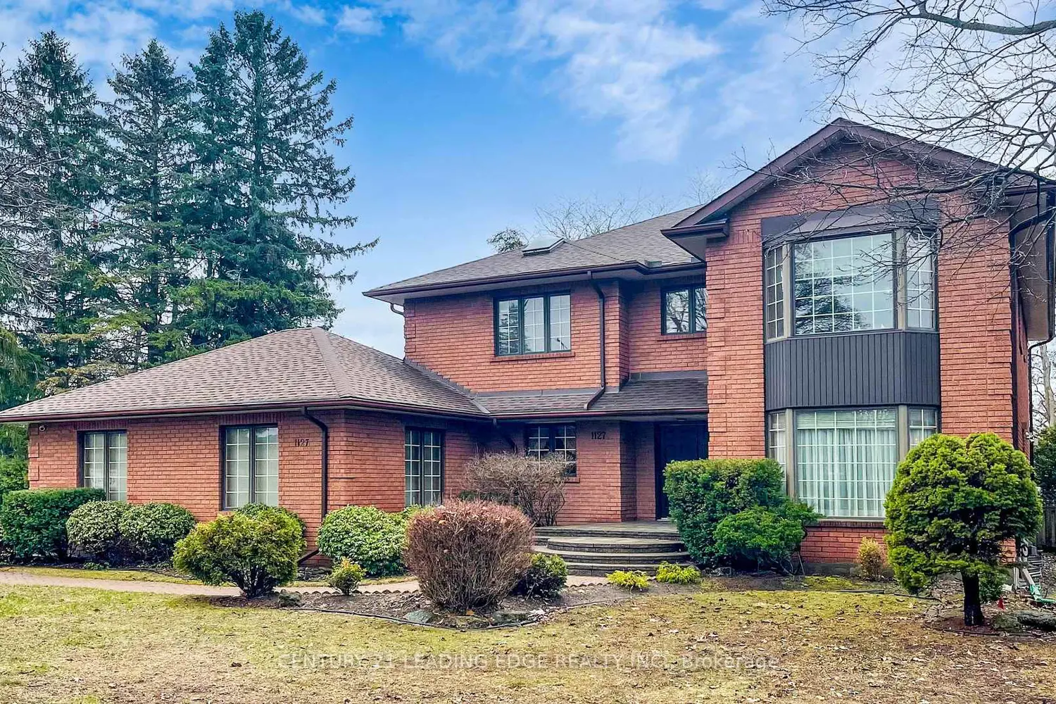 1127 Oshawa Boulevard