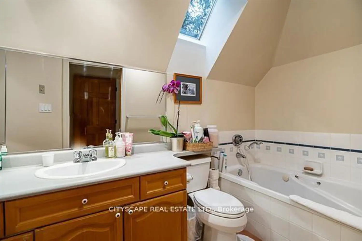 Additional image 12 of 4636 Blackcomb Way 31
