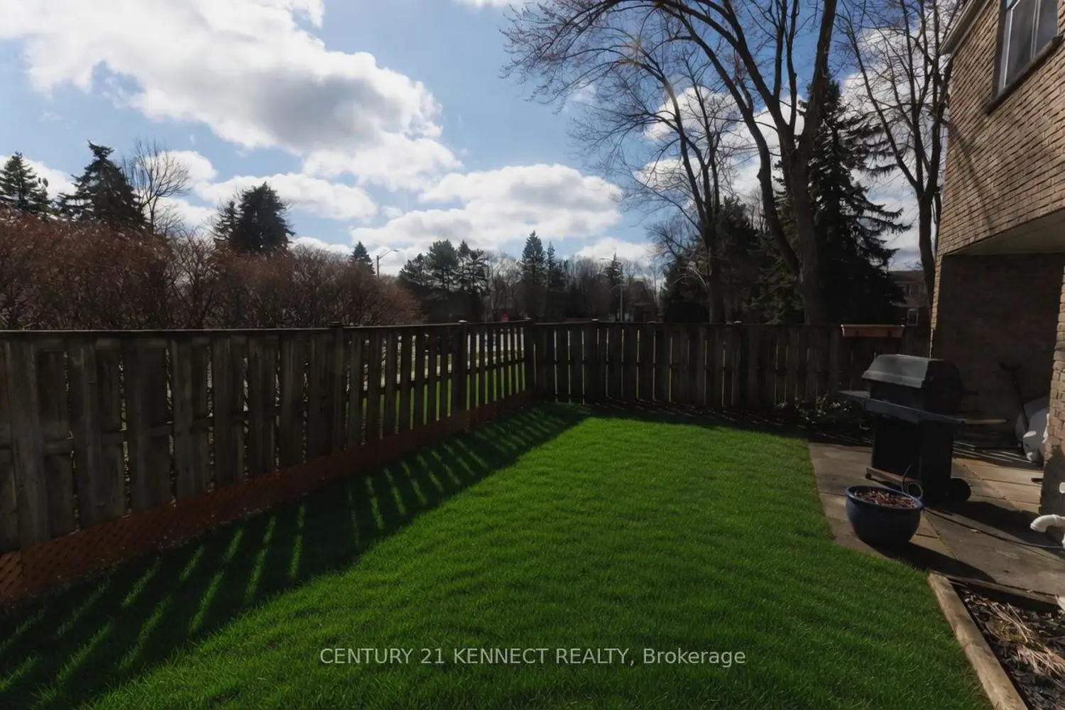 Additional image 17 of 646 Village Parkway 55