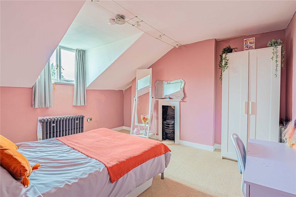Additional image 17 of 4 bed semi-detached house for saleRoughdown Villas Road, Felden, Hemel Hempstead, Hertfordshire HP3