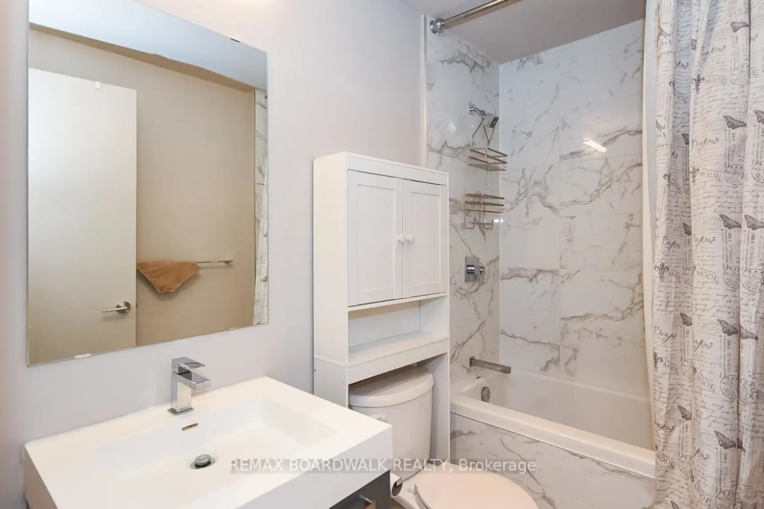 Additional image 14 of 203 Catherine Street 1709