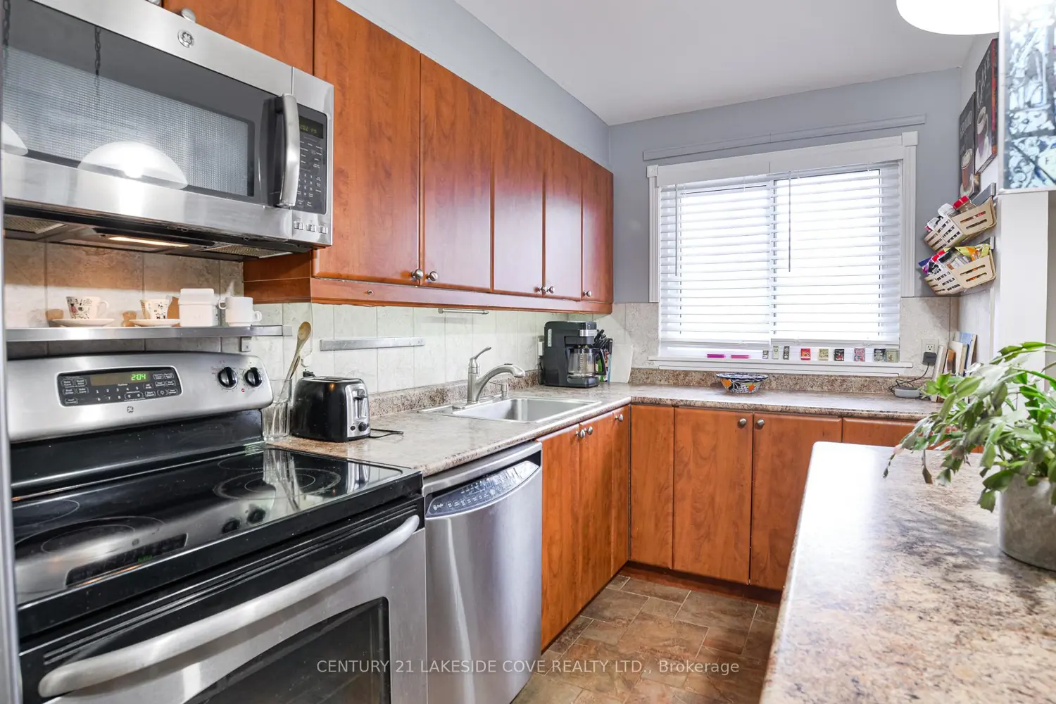 1 Paradise Boulevard Unit 29 photo 4
