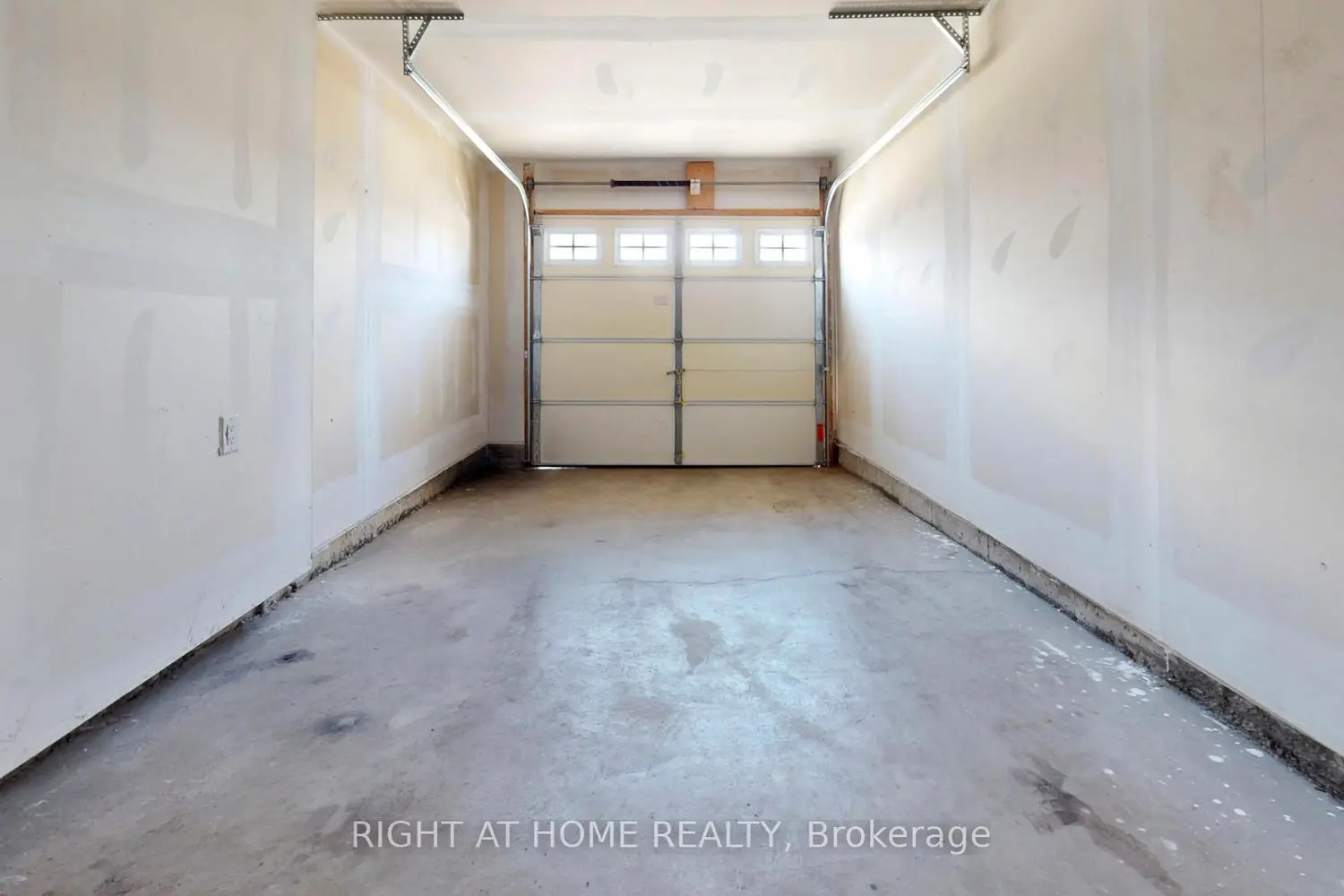 Additional image 8 of 755 Linden Drive 23