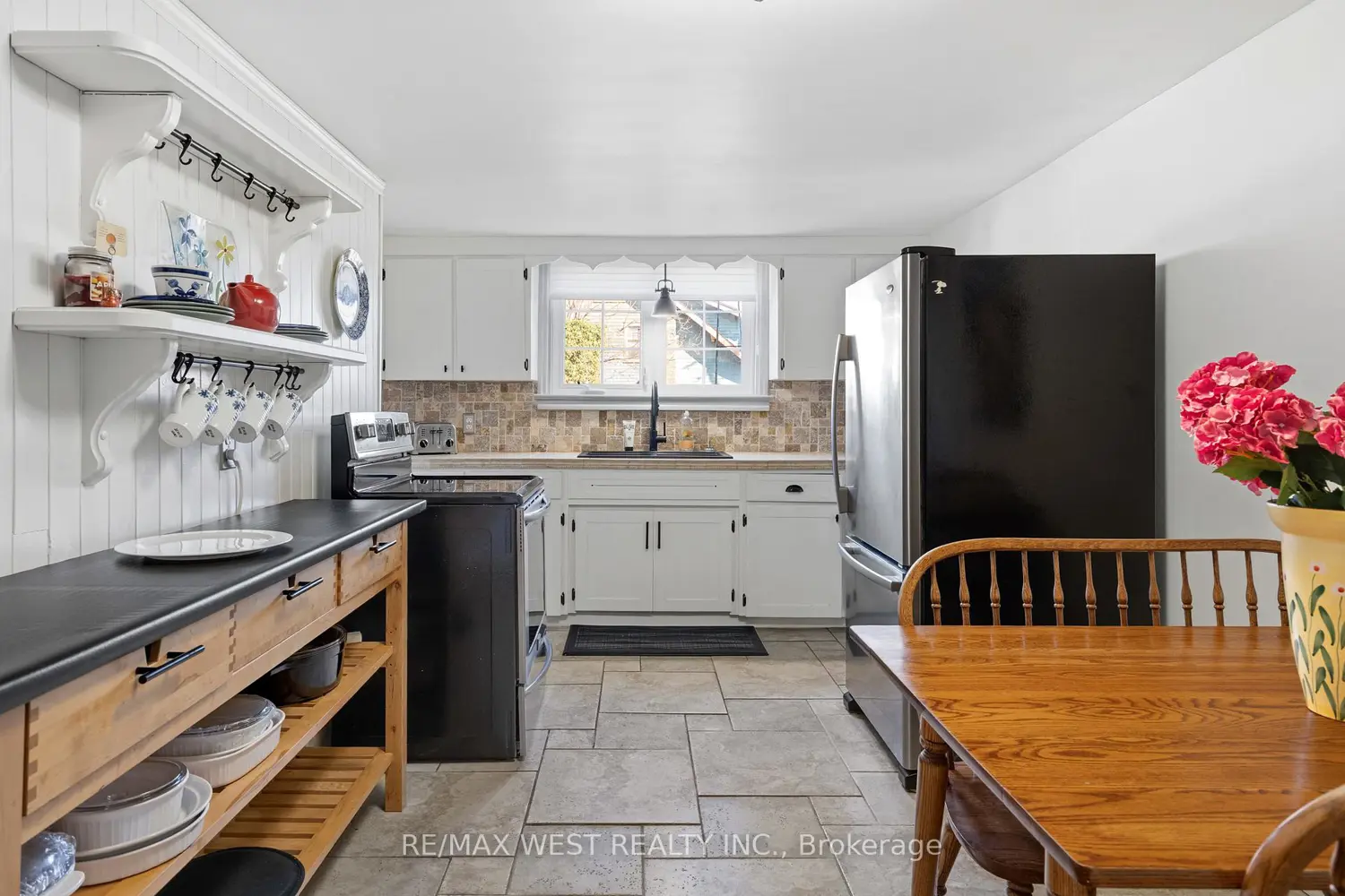Additional image 12 of 5533 Ontario Avenue