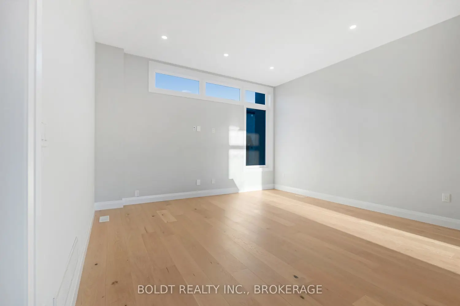35 Wellspring Way photo 3