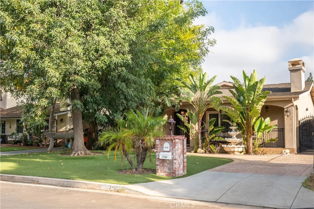 17159 Kingsbury St, Granada Hills, CA 91344