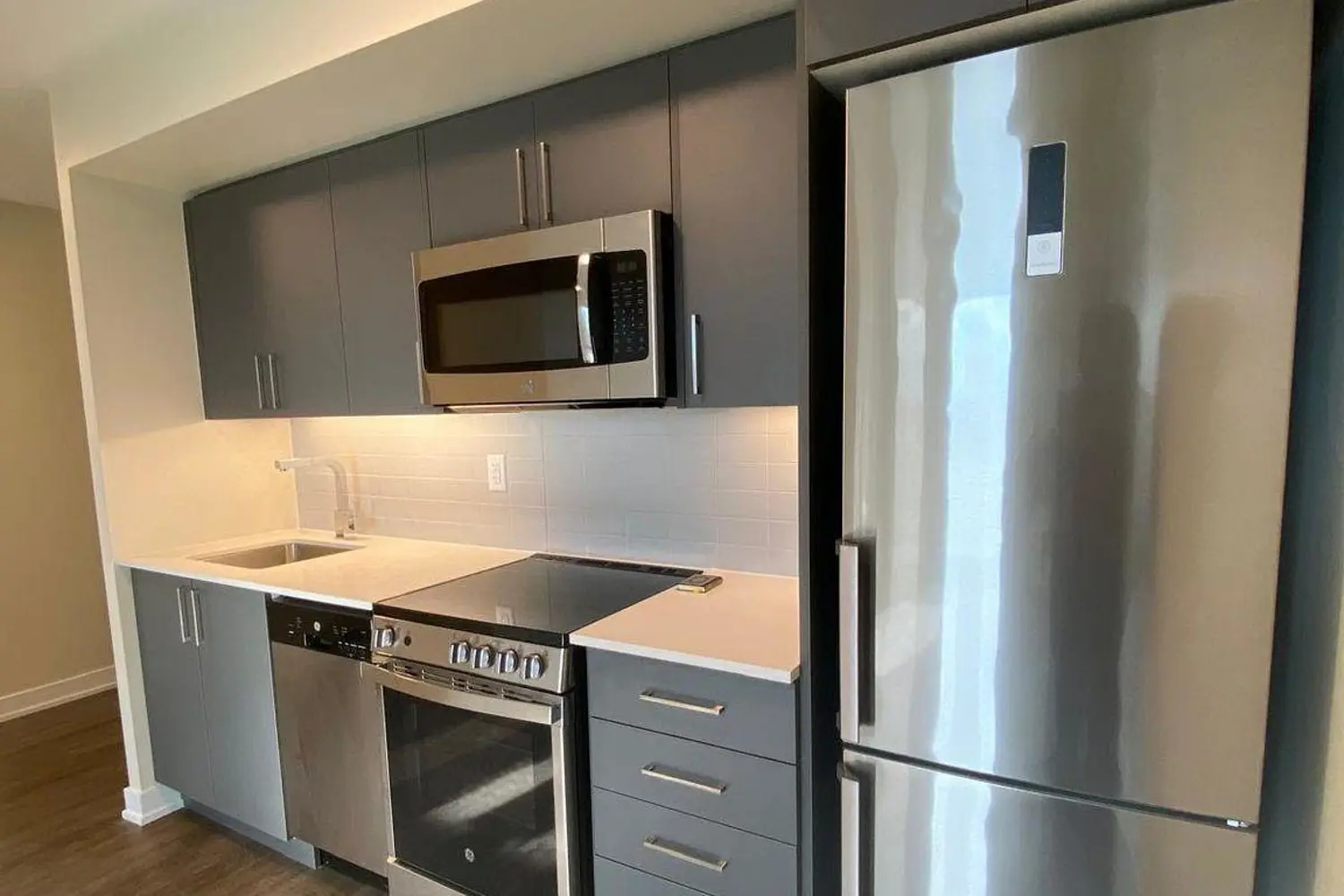 Additional image 6 of 38 Monte Kwinter Court 515