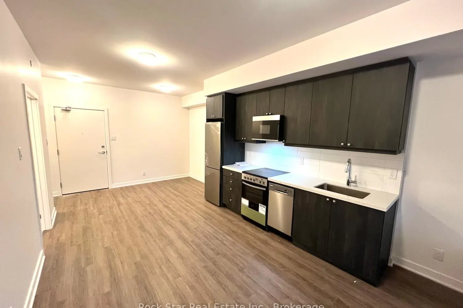 55 Clarington Boulevard 306 photo 5