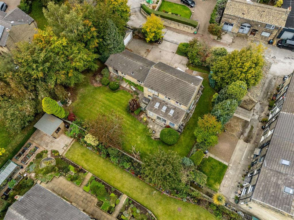 Additional image 20 of 5 bed detached house for saleLanglea Terrace, Hipperholme, Halifax HX3