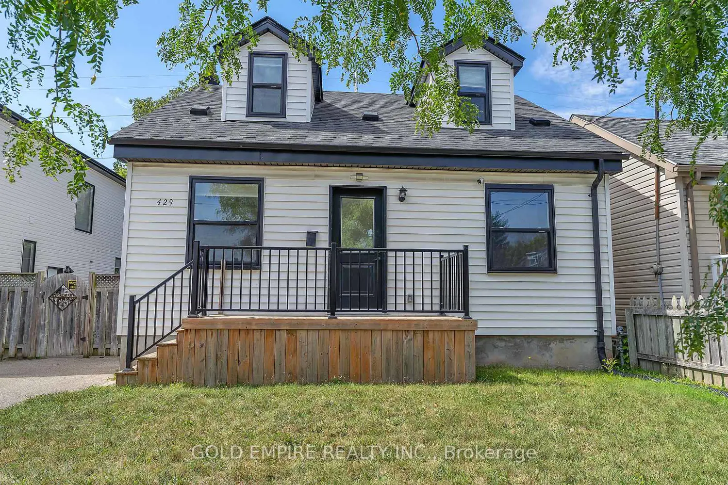 429 Saul Street photo 2