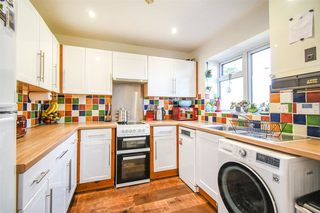 Additional image 6 of 3 bed terraced house for saleCompass Field, Hook, Hampshire RG27