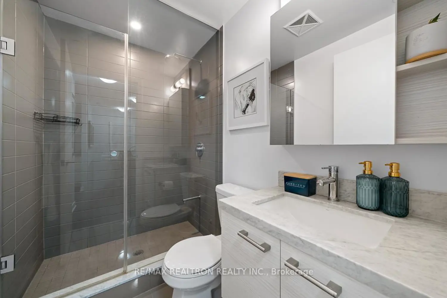2221 Yonge Street 4710 photo 5
