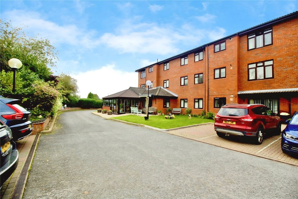 2 bed flat for saleAshby Road, Hinckley, Leicestershire LE10