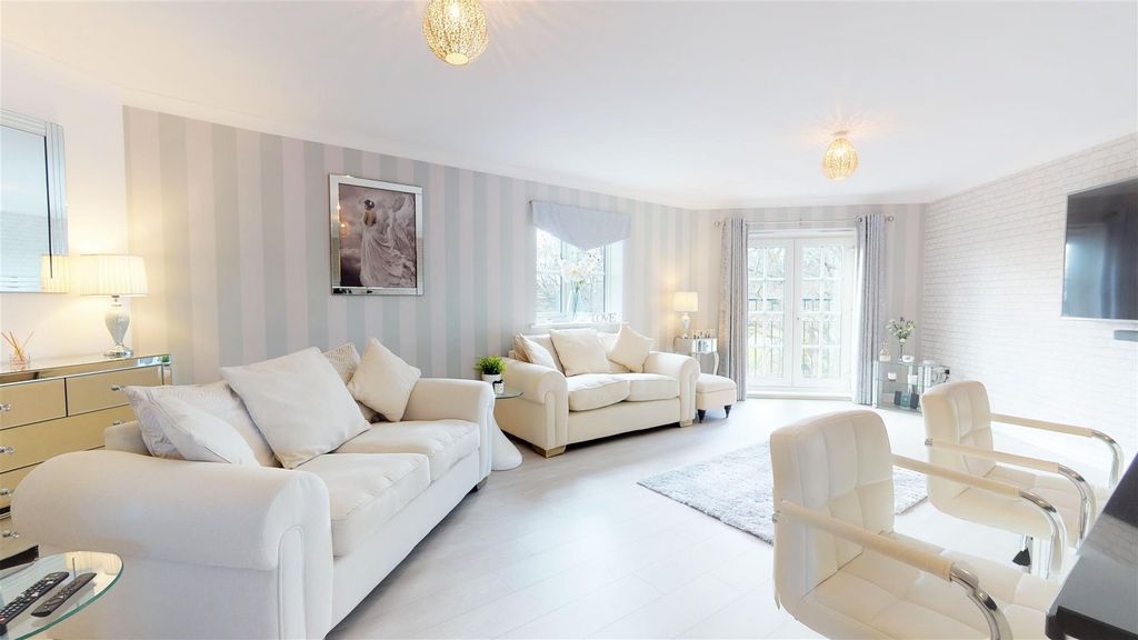 Additional image 2 of 2 bed flat for saleAlmond Court, Northowram, Halifax HX3