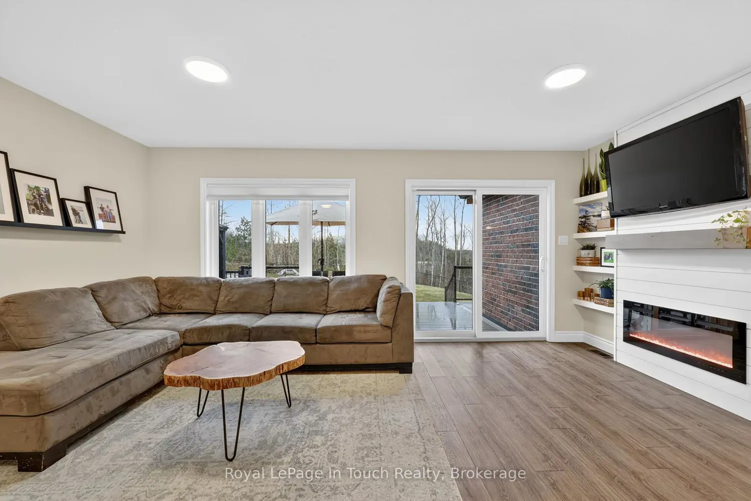 55 Hunter Avenue photo 4