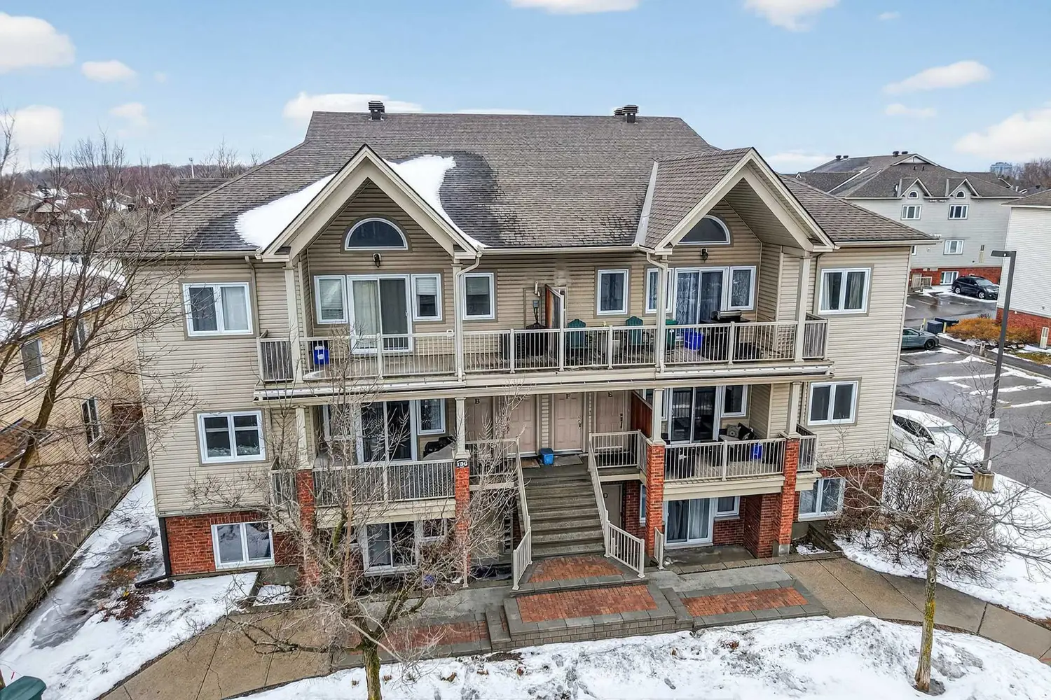 Additional image 14 of 156 Waterbridge Drive E