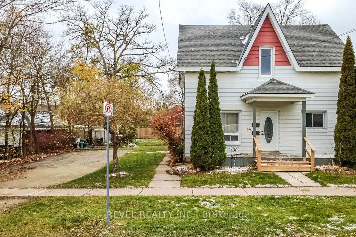 44 Parkside Drive