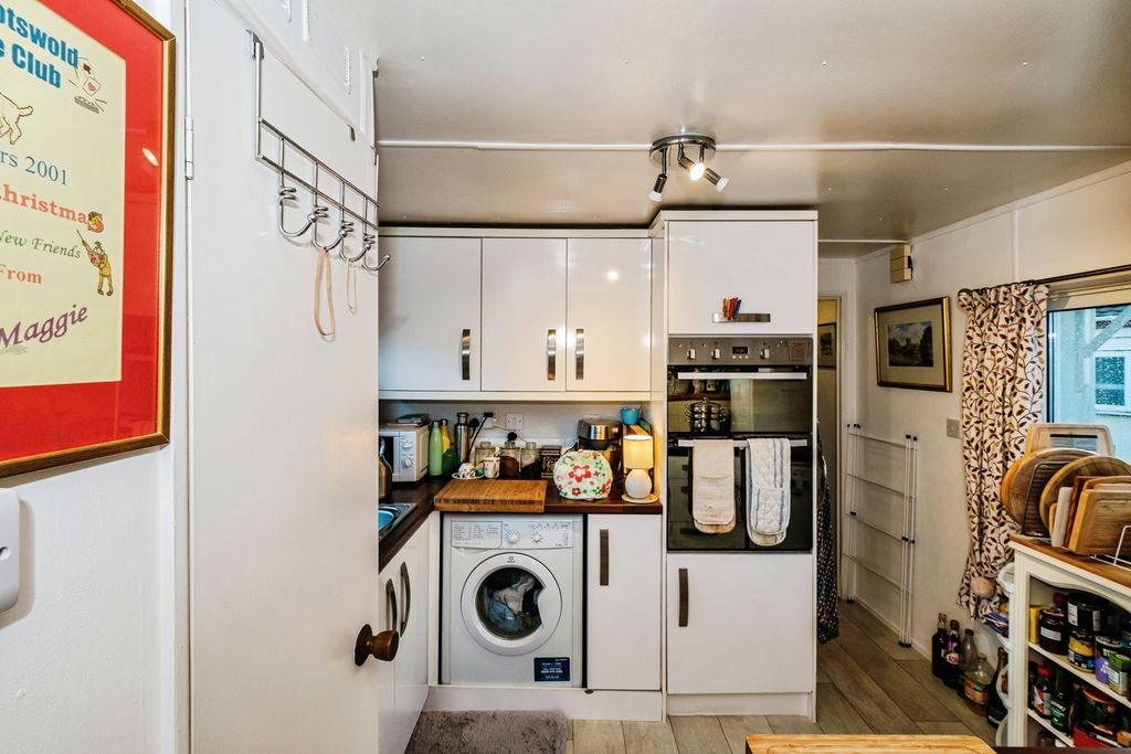 Additional image 11 of 1 bed property for saleCountryside Farm Park, Church Lane, Upper Beeding, West Sussex BN44