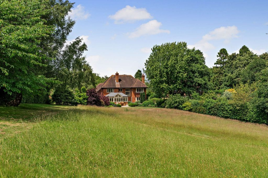 Additional image 16 of 5 bed detached house for saleTennysons Ridge, Haslemere, Surrey GU27