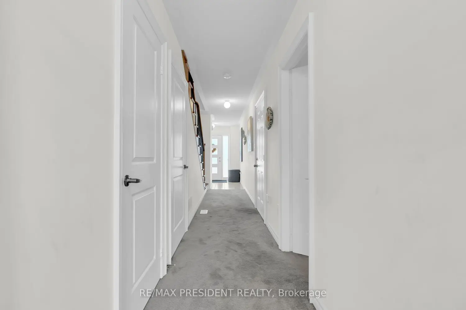40 Queenpost Drive photo 3