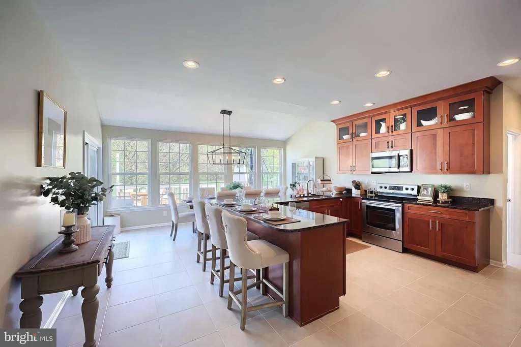 Additional image 13 of 25 Willow Wood Court, York, PA 17406