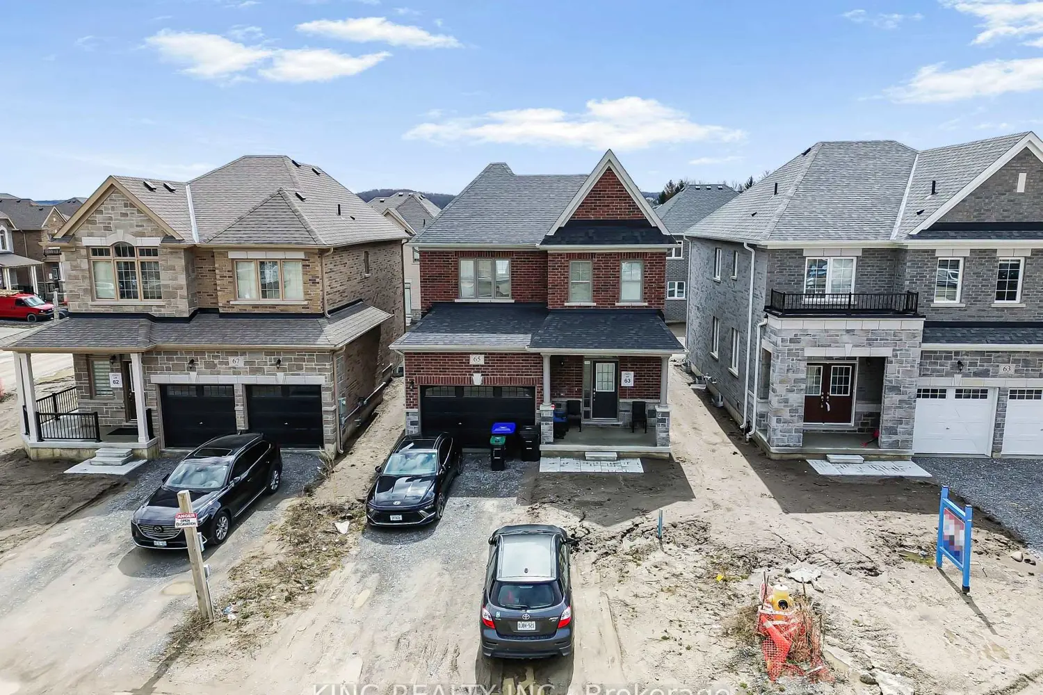 65 English Drive photo 2