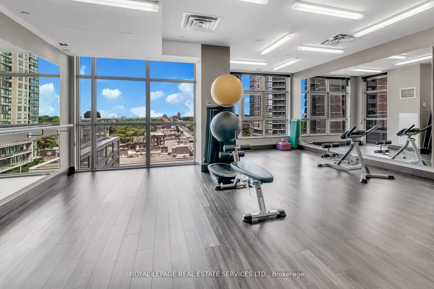 Additional image 8 of 501 St Clair Avenue 418