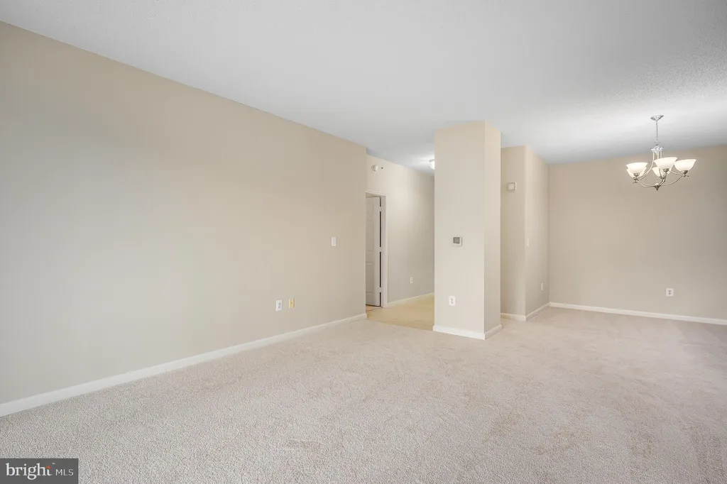 Additional image 5 of 19355 Cypress Ridge Terrace Unit 404, Leesburg, VA 20176