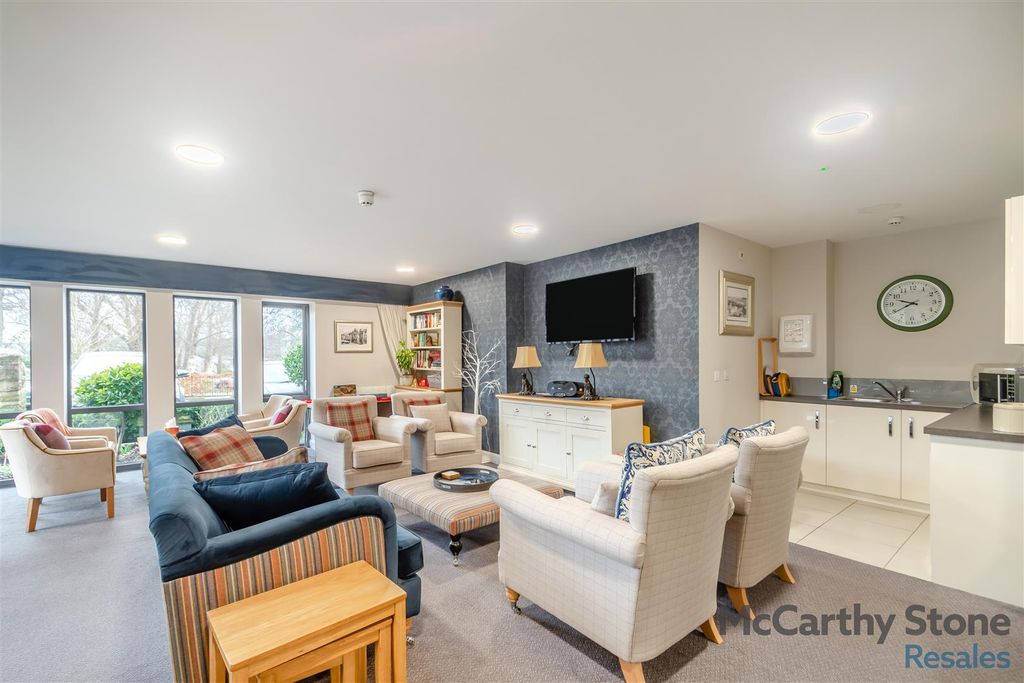 Additional image 32 of 1 bed flat for saleThe Wickets, Kirkgate, Settle BD24