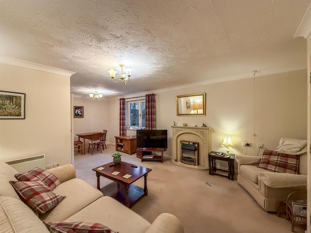 Additional image 2 of 1 bed flat for saleHardwick Mount, Buxton SK17
