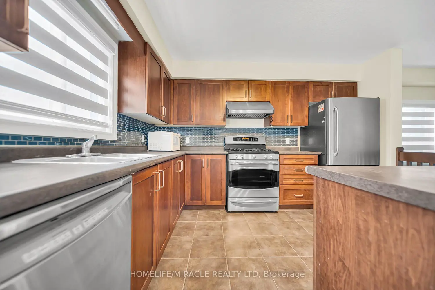51 Seabrook Drive photo 3