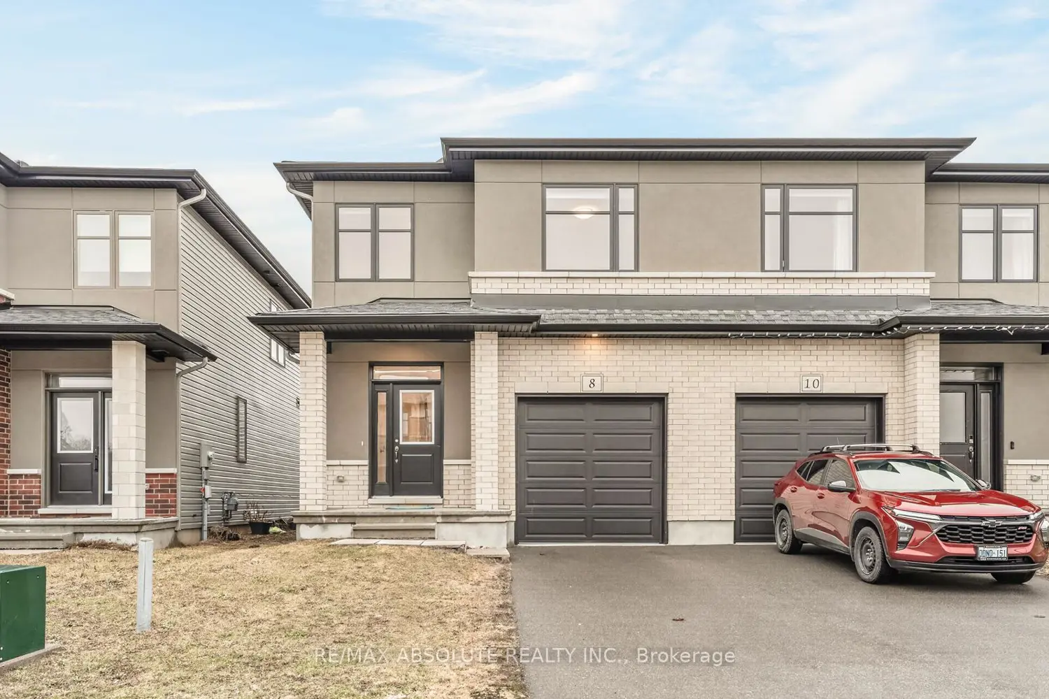 8 Taber Street photo 2
