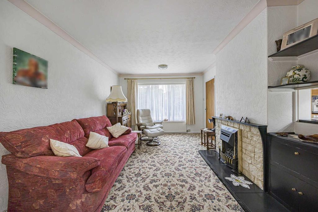 Additional image 6 of 3 bed detached bungalow for saleGreys Road, Henley-On-Thames RG9