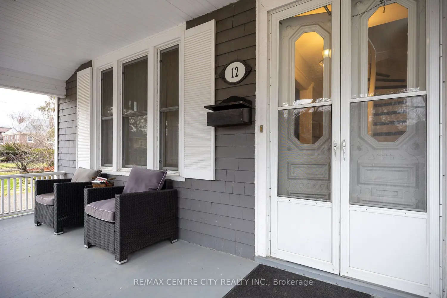 12 Rosebery Place