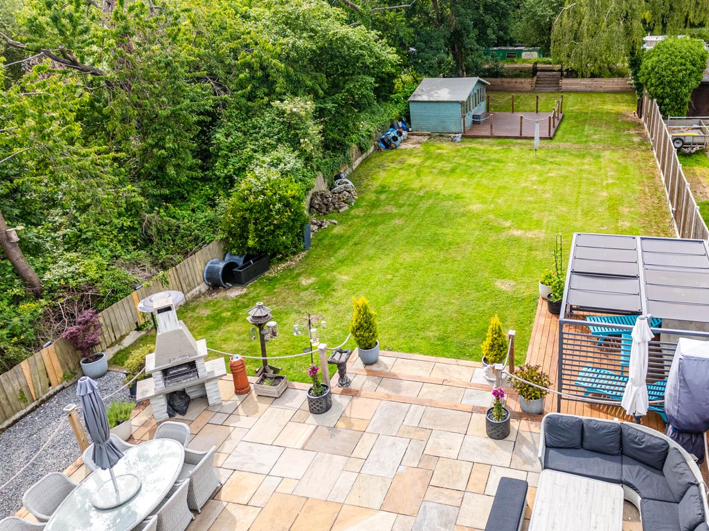 Additional image 33 of 4 bed detached house for saleAvenue Road, Dobbs Weir, Hoddesdon EN11