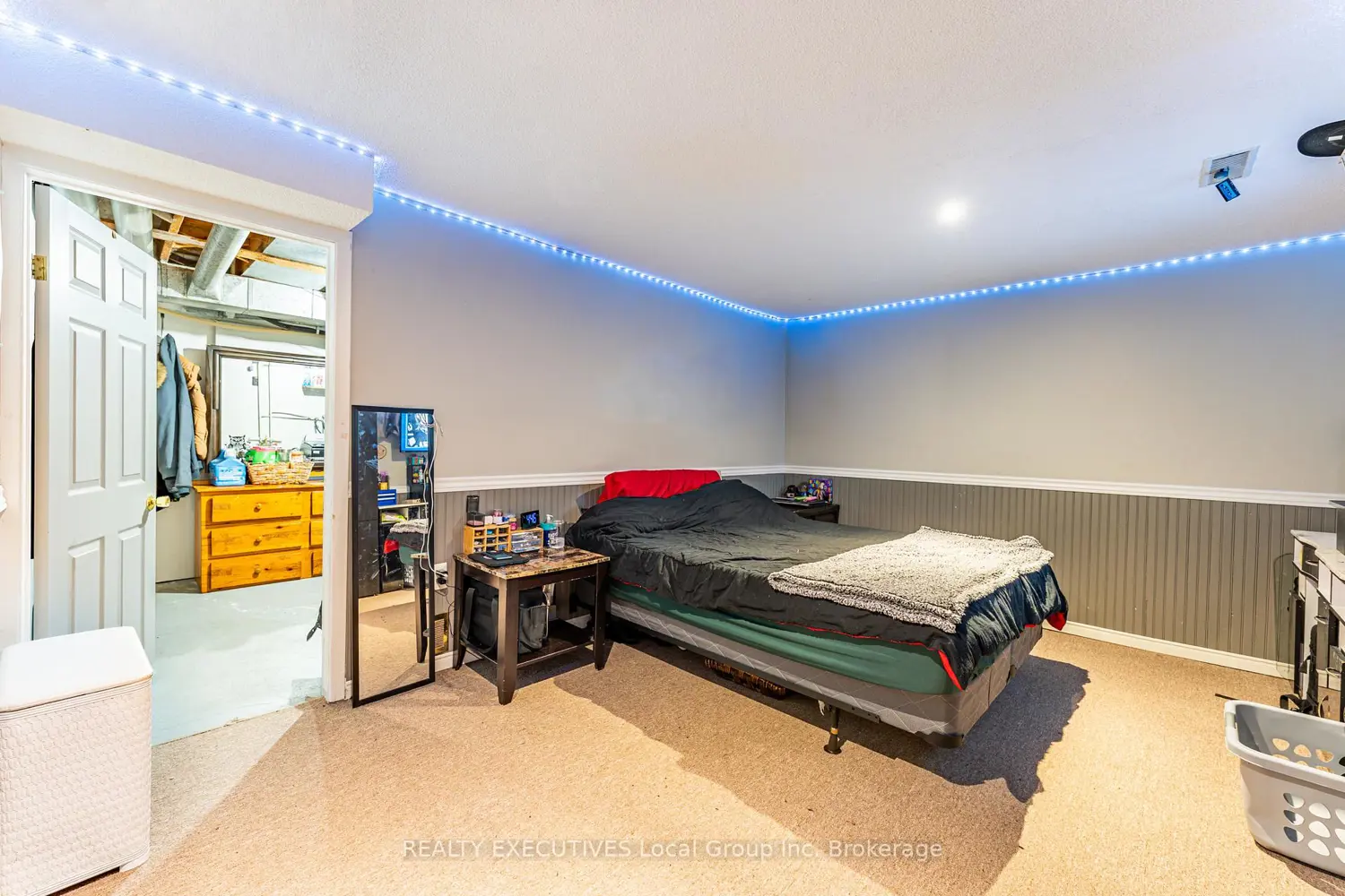 Additional image 18 of 398 Wickstead Avenue 36
