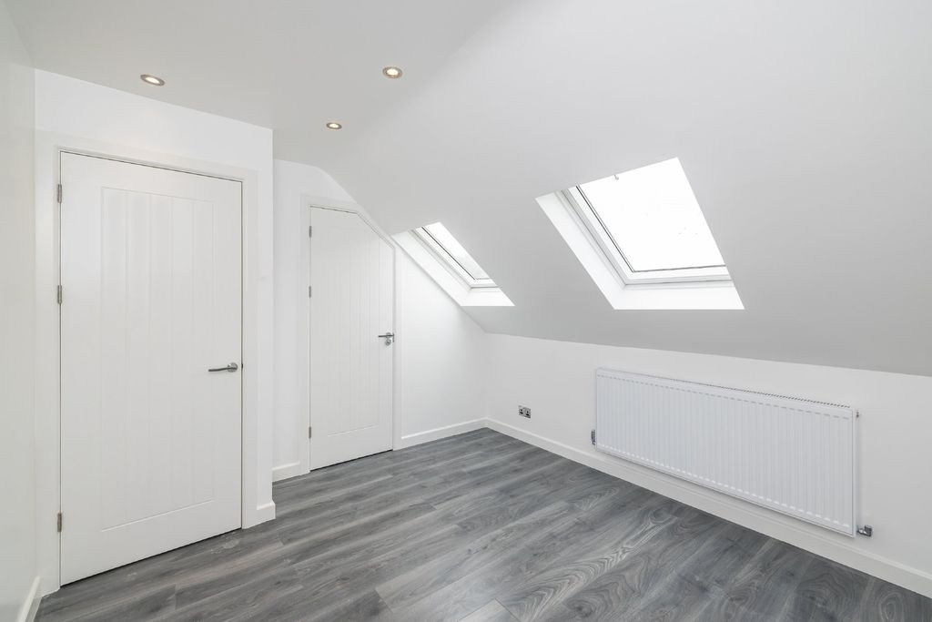 Additional image 22 of 5 bed semi-detached house for saleNelson Road, Hounslow TW3