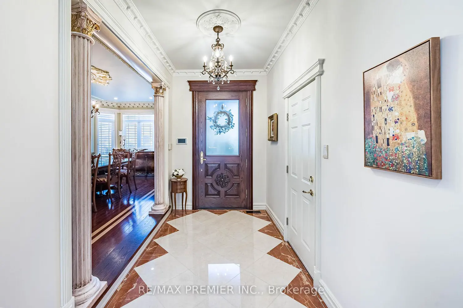 111 Arista Gate photo 4