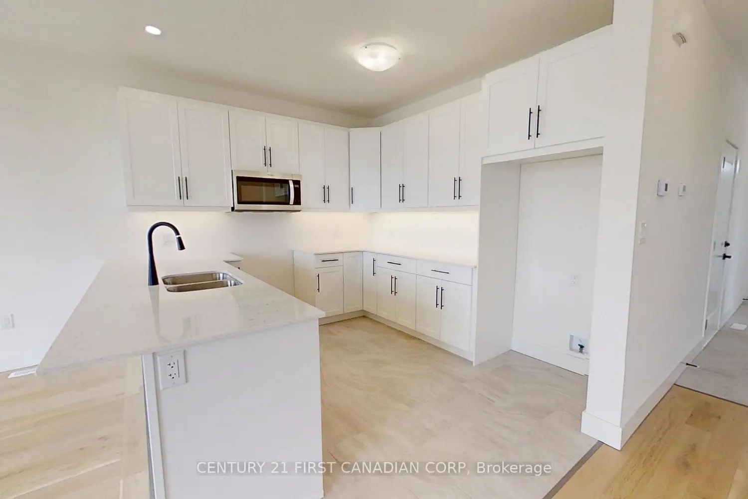 1217 Tulloch Avenue photo 4
