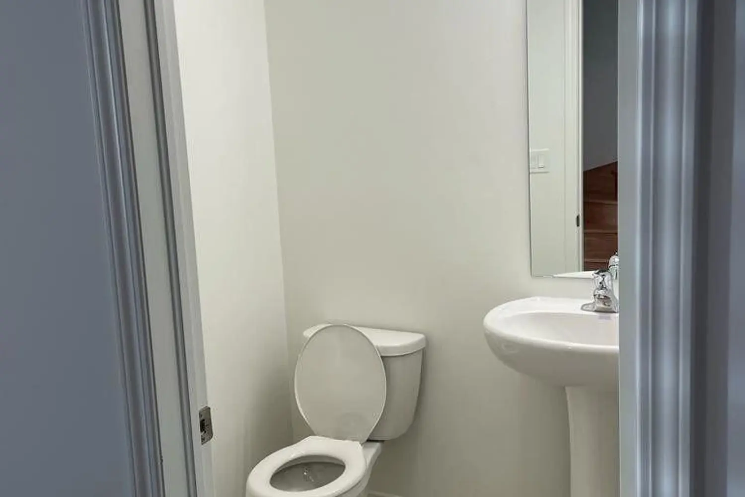 1392 Coral Springs Path photo 4