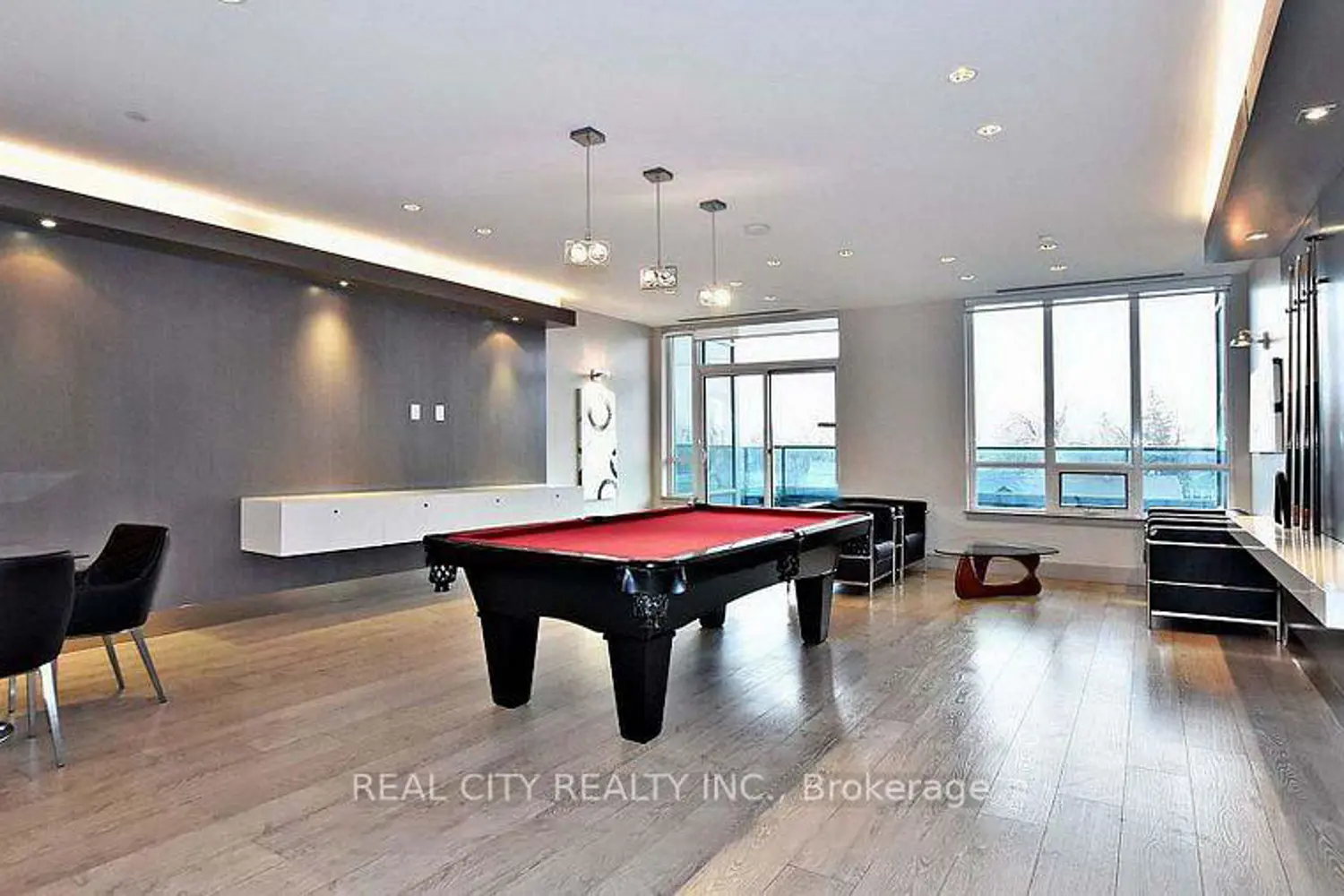 Additional image 16 of 7167 Yonge Street 407