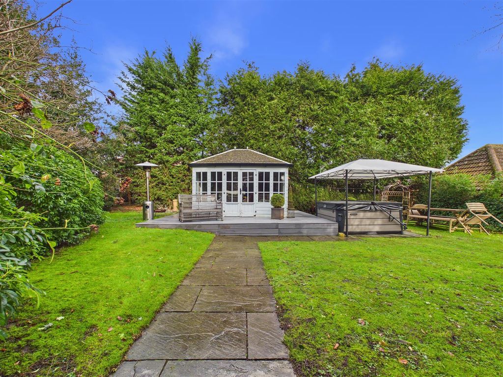 Additional image 29 of 5 bed detached house for saleMarlborough Avenue, Hessle HU13
