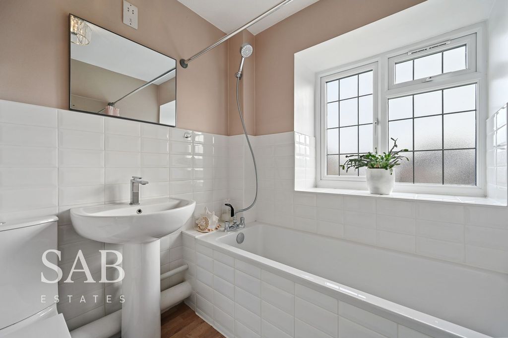 Additional image 14 of 4 bed detached house for saleKingsash Drive, Hayes UB4