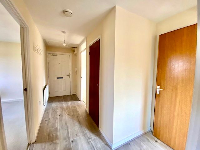 Additional image 12 of 2 bed flat for saleRoyal Huts Avenue, Hindhead GU26