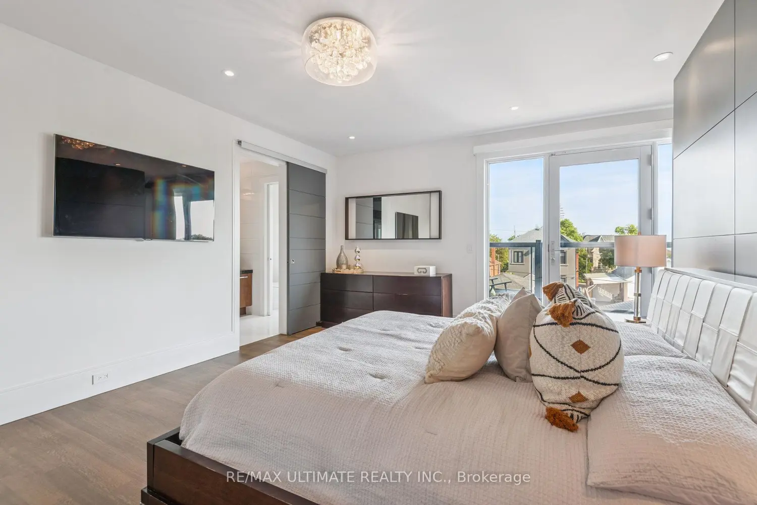 Additional image 4 of 1139 Glengrove Avenue