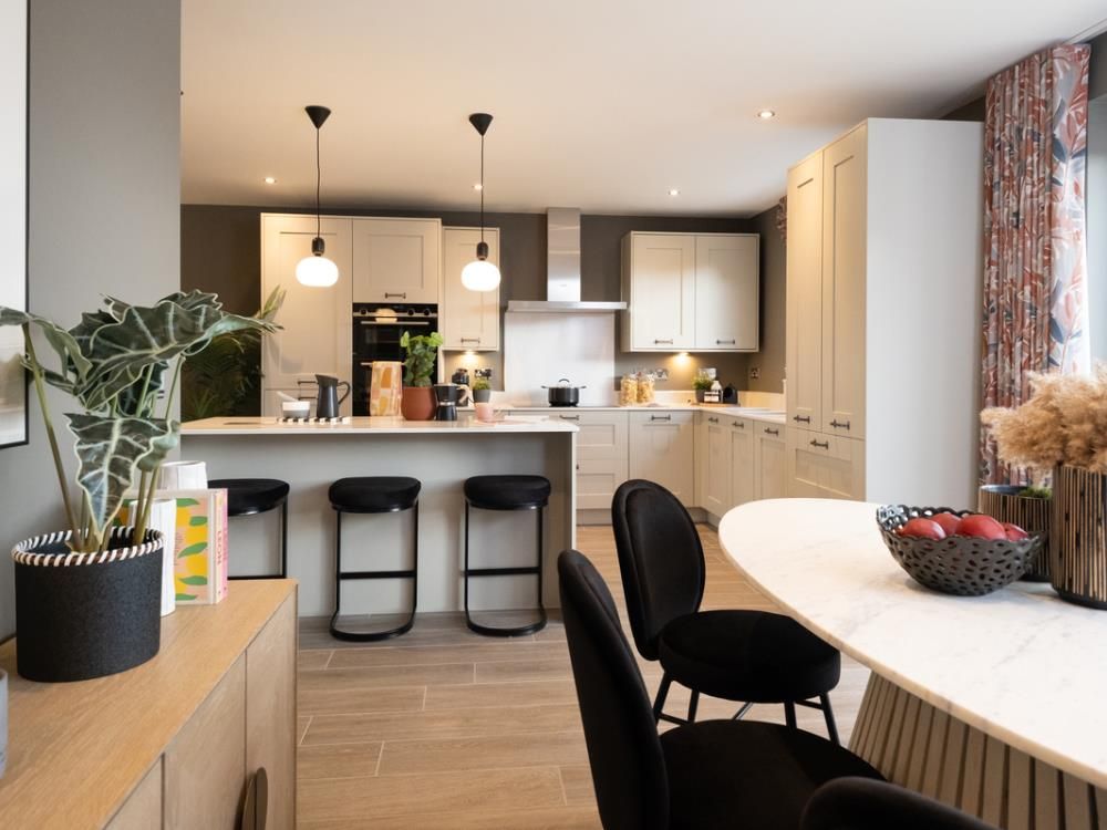 Additional image 2 of 4 bed detached house for sale"Harrogate" at Bartons Road, Havant PO9