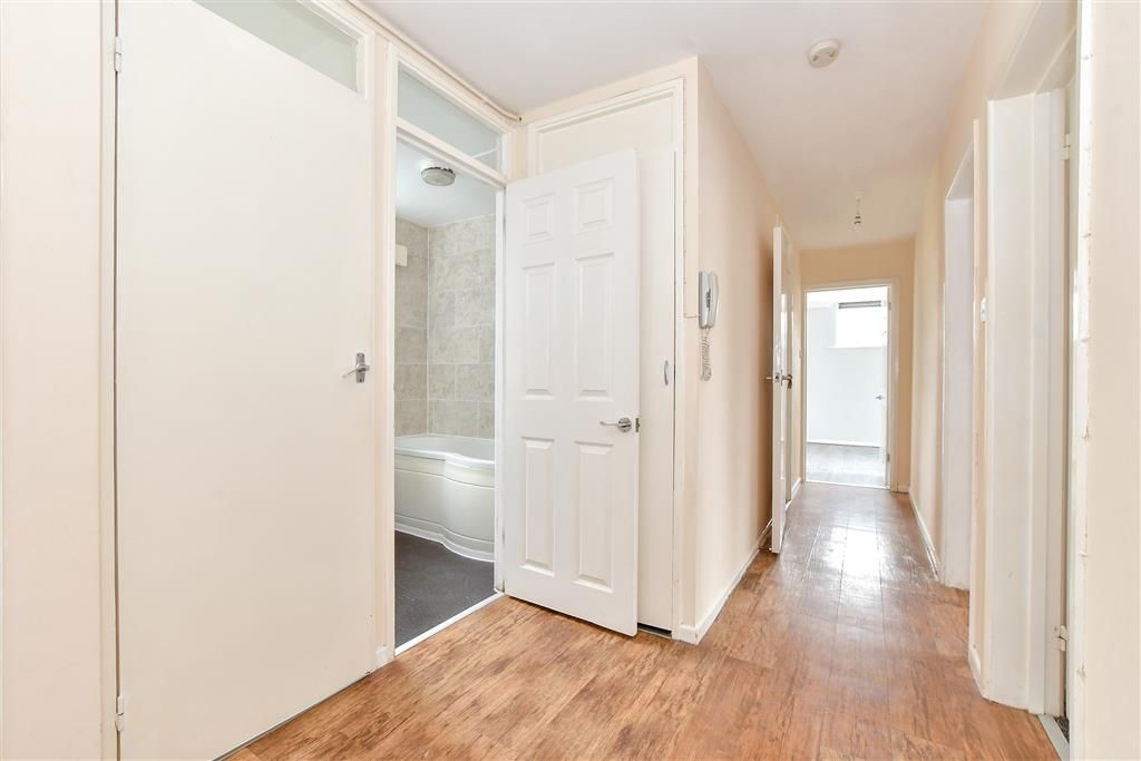 Additional image 5 of 2 bed flat for saleJuniper Square, Havant, Hampshire PO9