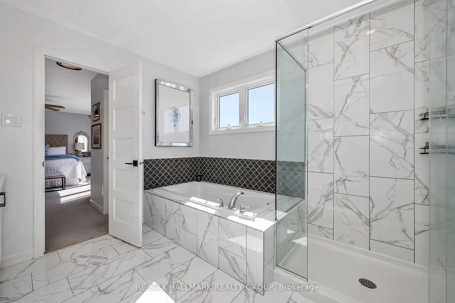 1025 Diamond Street photo 5